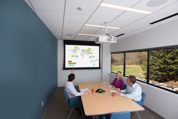 Projector-Mounts-Need-To-Know-Blog-Mobile-Banner