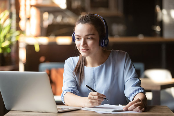 WomanLearning