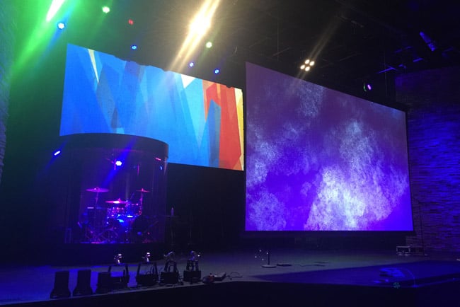 Da-Lite screens at New Life church