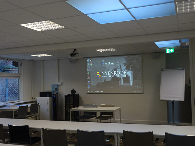 Classroom with FullVision screen