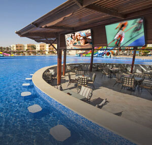 Outdoor display mounts